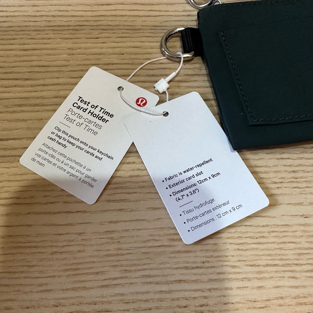 Lululemon Test Of Time Card Holder! Rainforest Green Gem